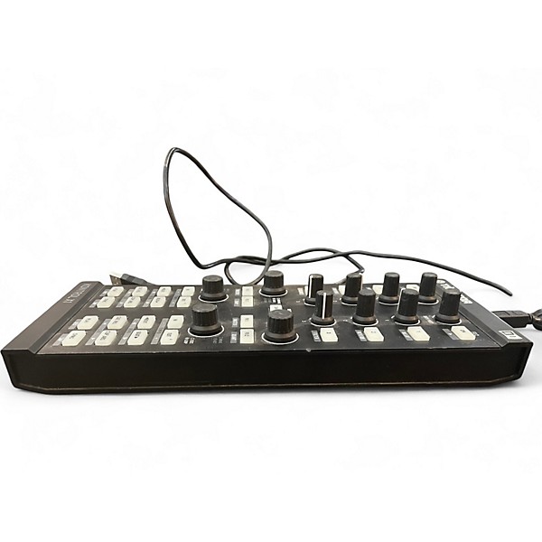 Used Native Instruments Traktor Kontrol X1 DJ Controller