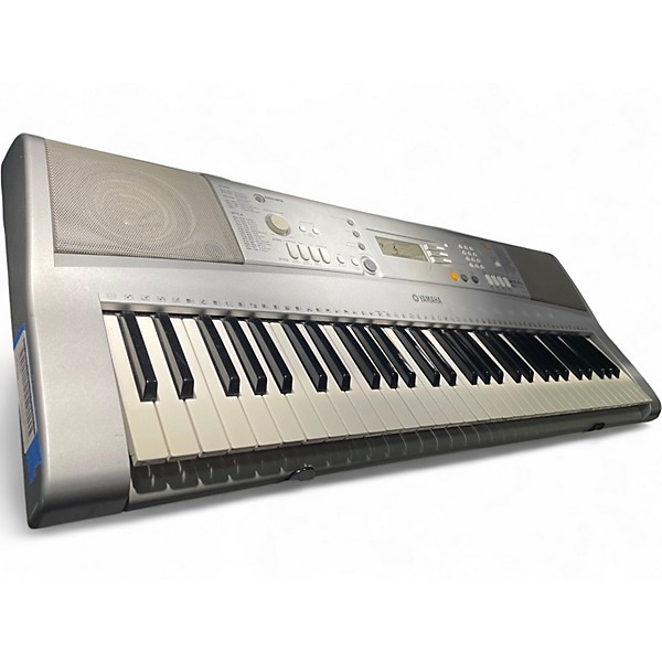 Used Yamaha YPT300 61-Key Portable Keyboard