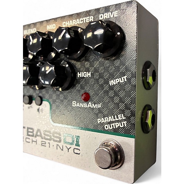 Used Tech 21 CSVTBDI Sansamp Character Series VT Bass DI Bass Effect Pedal