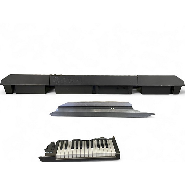 Used Yamaha F51 Portable Keyboard