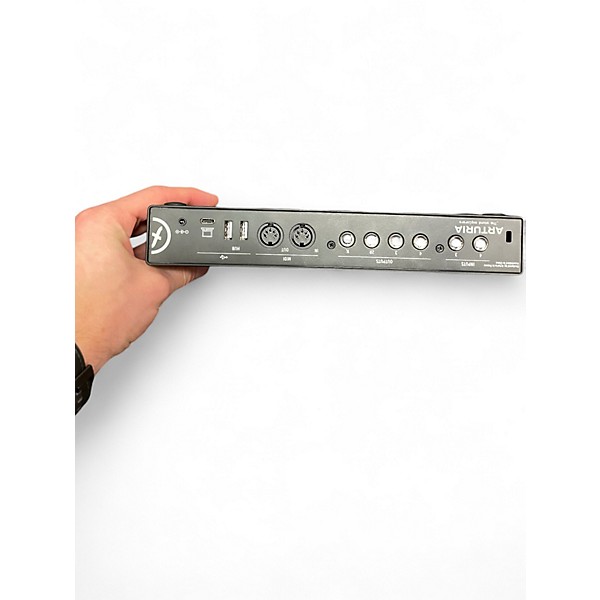 Used Arturia minifuse 4 Audio Interface