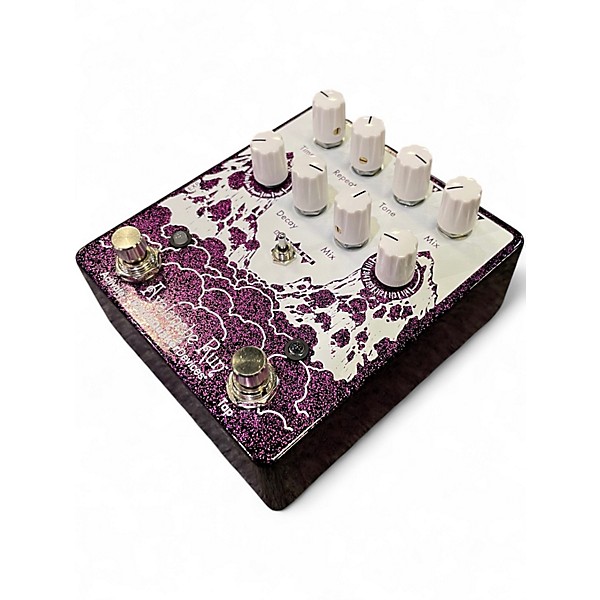 Used EarthQuaker Devices Avalanche Run V2 Delay Purple Sparkle Effect Pedal