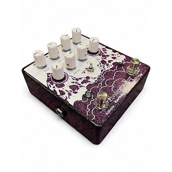 Used EarthQuaker Devices Avalanche Run V2 Delay Purple Sparkle Effect Pedal
