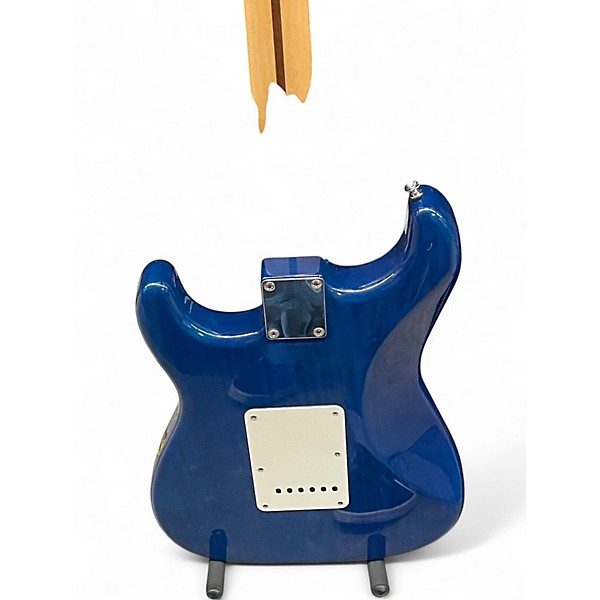 Used Fender Deluxe Players Stratocaster Sapphire Blue Trans Solid Body Electric Guitar