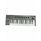 Used Native Instruments KOMPLETE KONTROL M32 MIDI Controller thumbnail