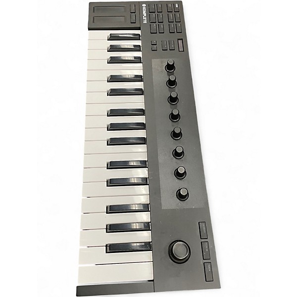 Used Native Instruments KOMPLETE KONTROL M32 MIDI Controller