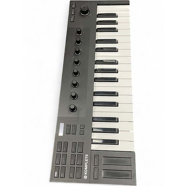 Used Native Instruments KOMPLETE KONTROL M32 MIDI Controller