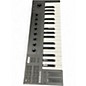 Used Native Instruments KOMPLETE KONTROL M32 MIDI Controller