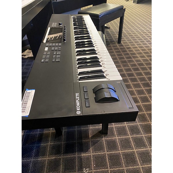 Used Native Instruments Komplete Kontrol S61 MK2 MIDI Controller