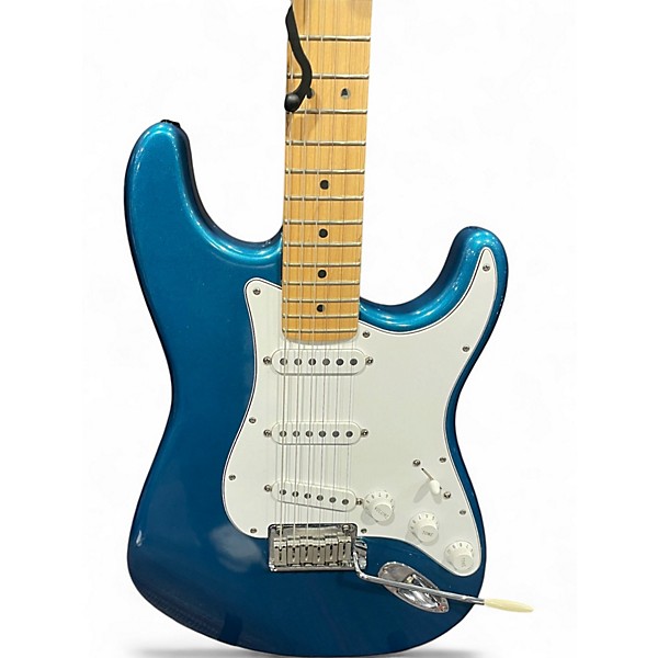 Used Fender American Professional Classic Stratocaster Lake Placid Blue Solid Body Electric Guitar