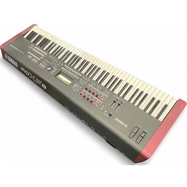 Used Yamaha MOXF8 88 Key Keyboard Workstation