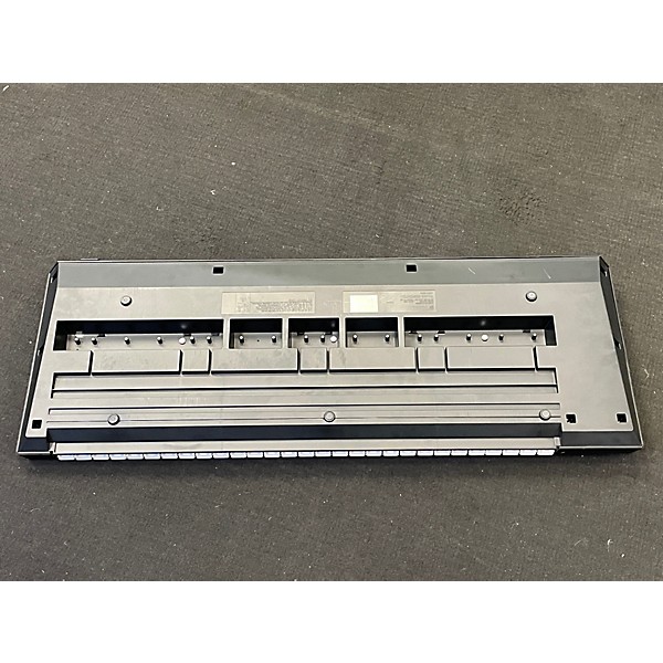 Used Yamaha MX49 49 Key Keyboard Workstation