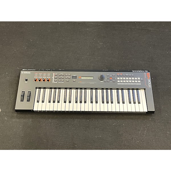 Used Yamaha MX49 49 Key Keyboard Workstation