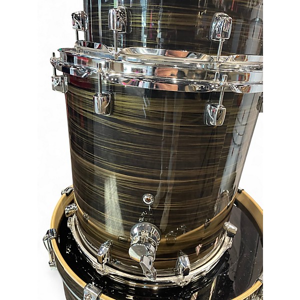 Used ddrum 7 Piece Dominion Maple Black Drum Kit