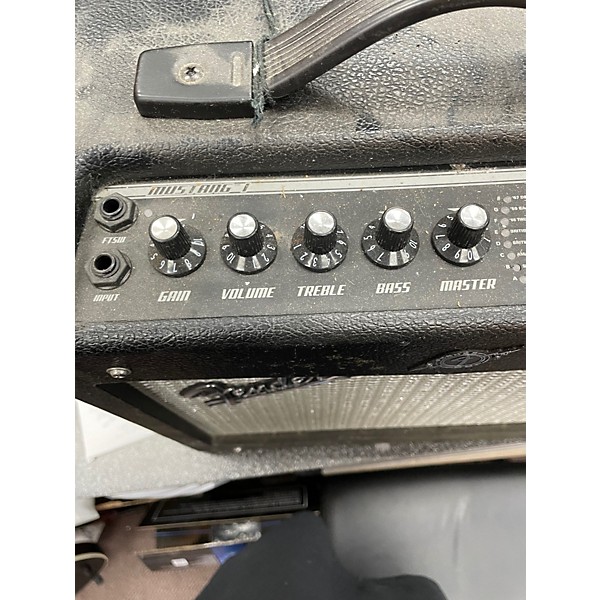 Used Fender mustang Lv2 Guitar Combo Amp