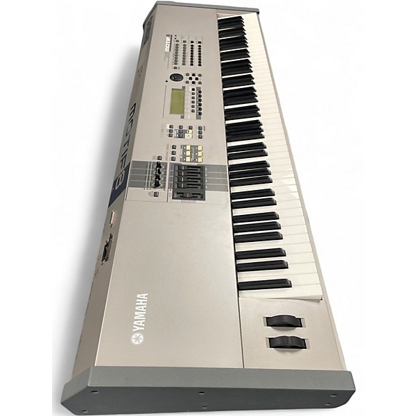 Used Yamaha Motif 8 88 Key Keyboard Workstation