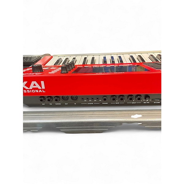 Used Akai Professional MPC KEY 37 Keyboard Workstation