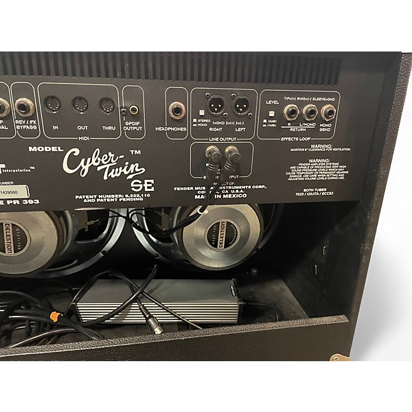 Used Fender CYBER TWIN SE 2X12 65W Guitar Combo Amp