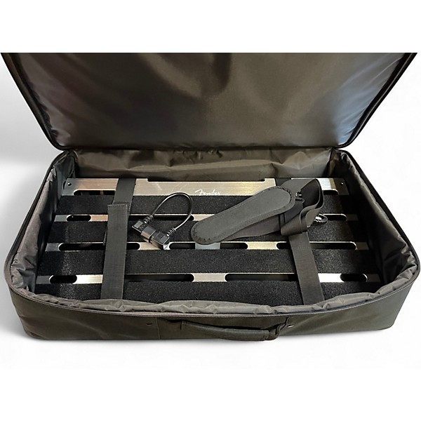 Used Fender Professional Pedalboard with Bag - Medium Pedal Board