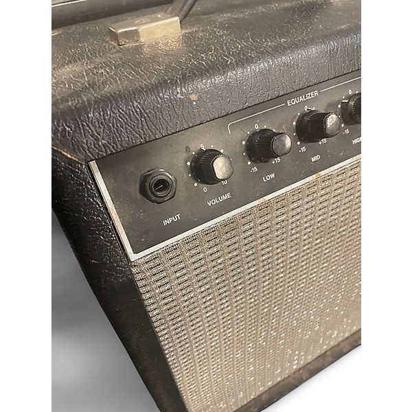 Used Fender BP-15 Bass Combo Amp