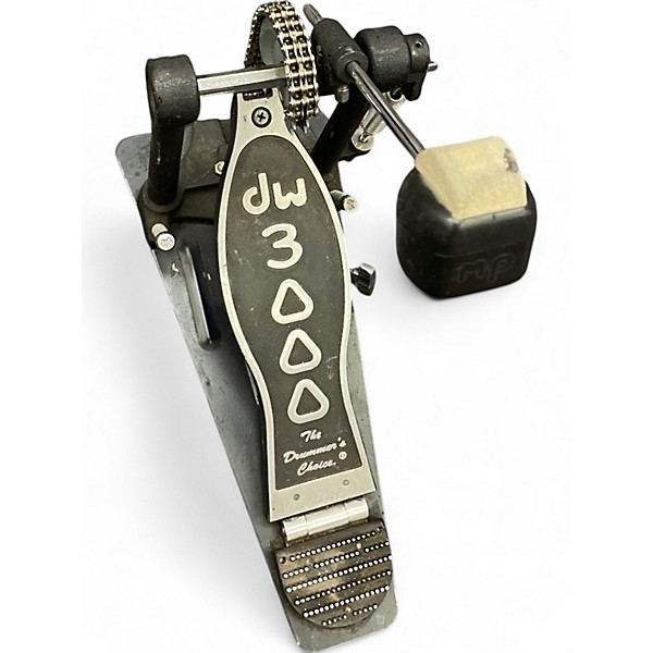Used DW 3000 Series Single Single Bass Drum Pedal