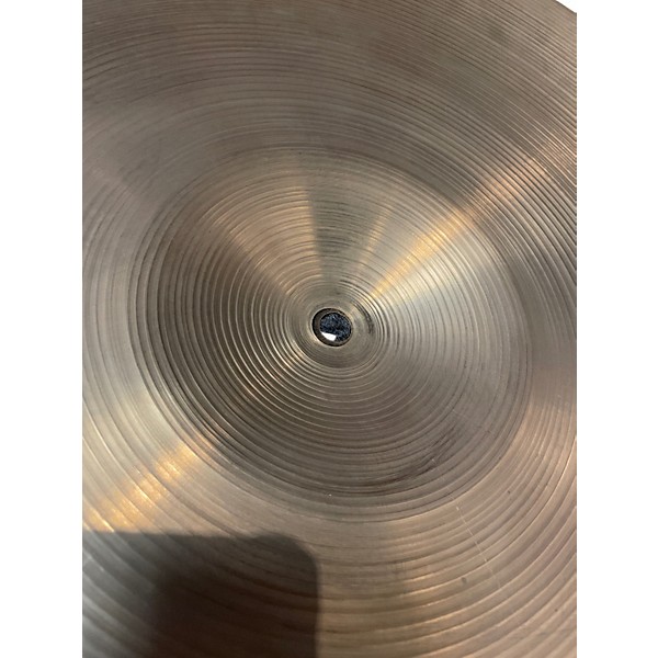 Used Zildjian 18in MEDIUM RIDE Cymbal