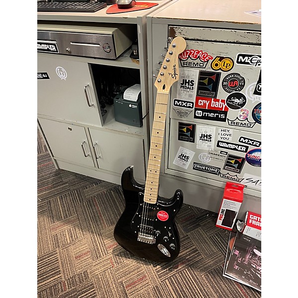 Used Squier Affinity Stratocaster Black Solid Body Electric Guitar