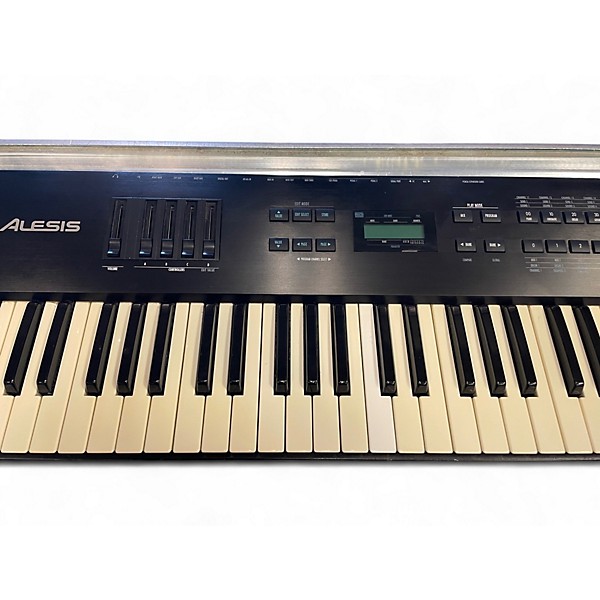 Used Alesis QS7 Synthesizer