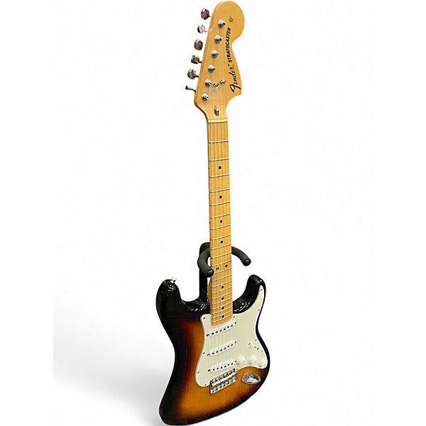 Used 2005 Fender Classic Series '70s Stratocaster 3 Color Sunburst Solid Body Electric Guitar
