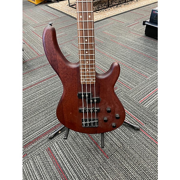 Used Dean Edge 4 String Walnut Electric Bass Guitar