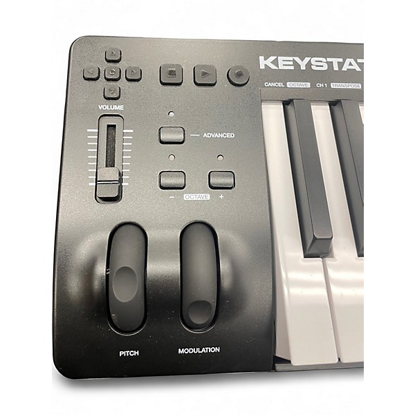 Used M-Audio KEYSTATION 61 MK3 MIDI Controller