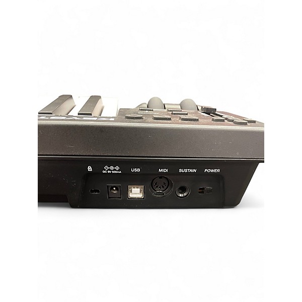 Used M-Audio KEYSTATION 61 MK3 MIDI Controller