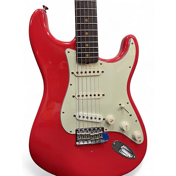 Used Fender AMERICAN VINTAGE II 61 STRATOCASTER Fiesta Red Solid Body Electric Guitar