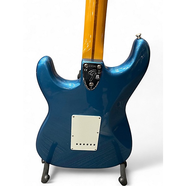 Used Fender AMERICAN VINTAGE 2 1973 STRATOCASTER REMAKE Lake Placid Blue Solid Body Electric Guitar