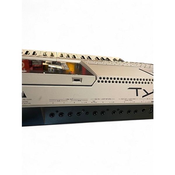 Used Yamaha Tyros 2 Keyboard Workstation