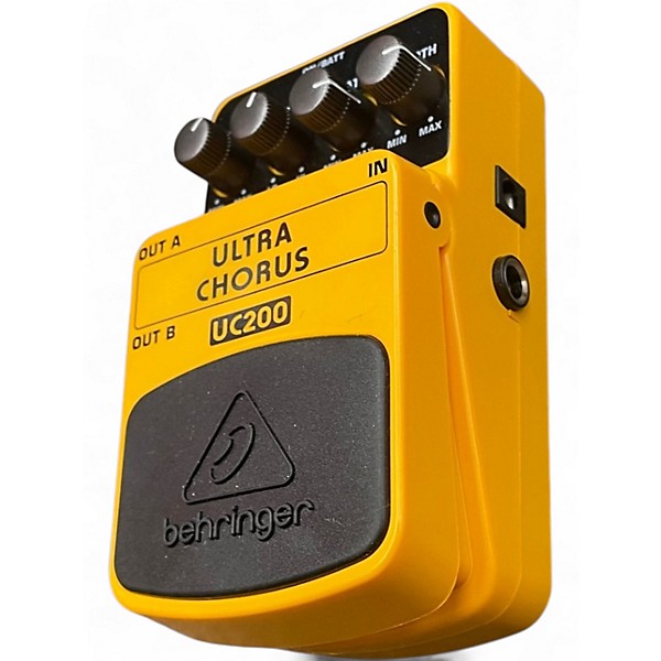 Used Behringer UC200 Stereo Chorus Effect Pedal