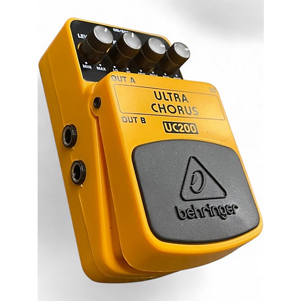 Used Behringer UC200 Stereo Chorus Effect Pedal