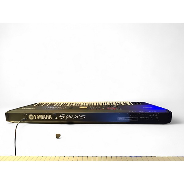 Used Yamaha S90XS 88 Key Synthesizer