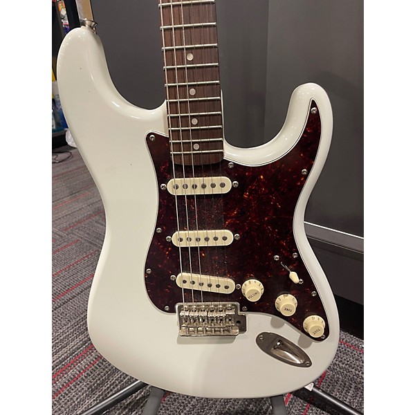 Used Squier CLASSIC VIBE 70S STRAT Aged white plastic Solid Body Electric Guitar