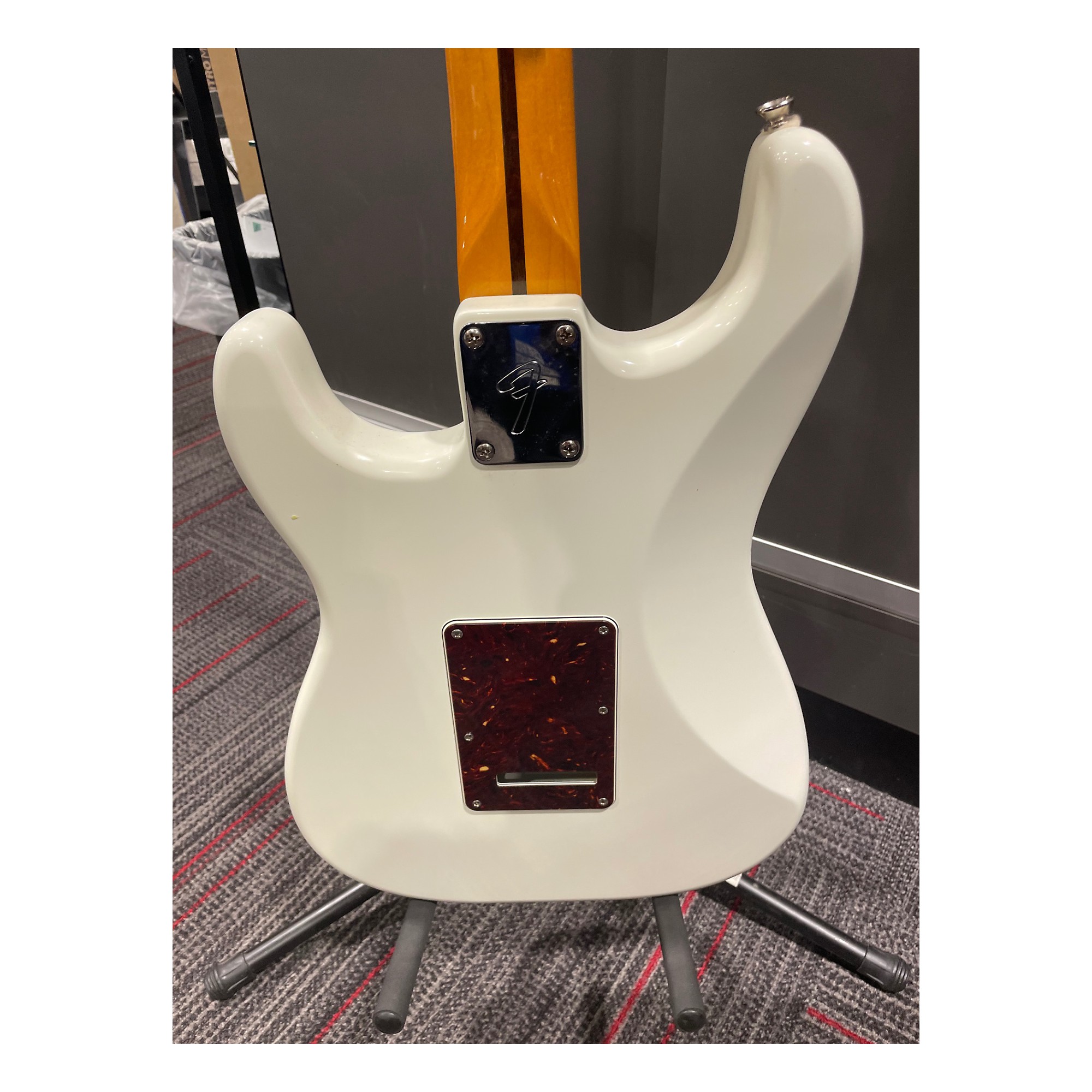 Used Squier CLASSIC VIBE 70S STRAT Aged white plastic Solid Body