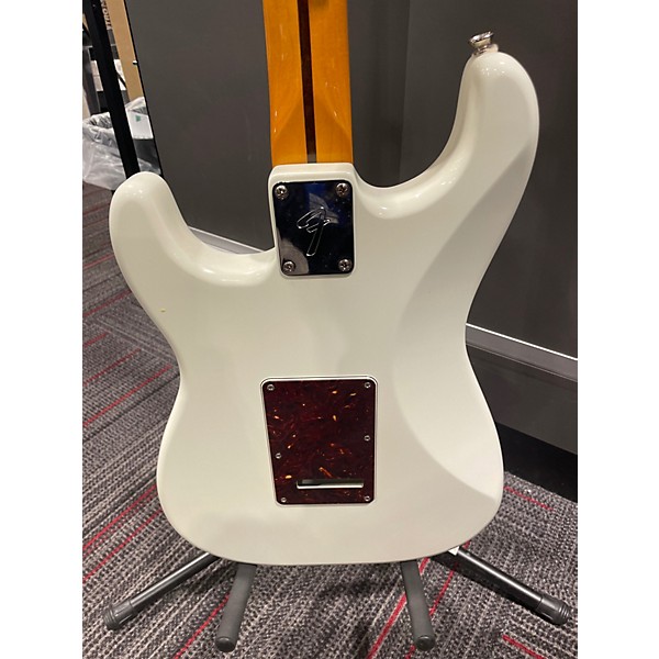 Used Squier CLASSIC VIBE 70S STRAT Aged white plastic Solid Body Electric Guitar