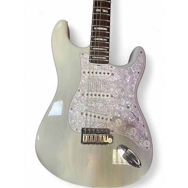 Used Fender Kenny Wayne Shepherd USA Signature Stratocaster Matching Headstock Classic White Solid Body Electric Guitar