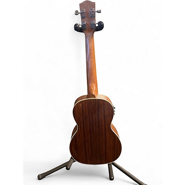 Used Fender rincon Brown Ukulele