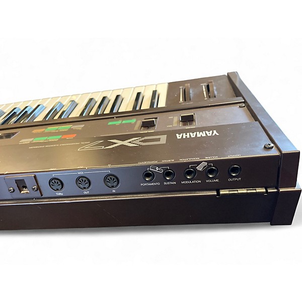 Used Yamaha dx7 Keyboard Workstation