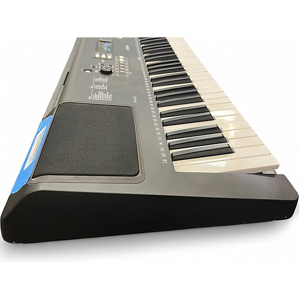 Used Yamaha PSREW300 76 Key Portable Keyboard
