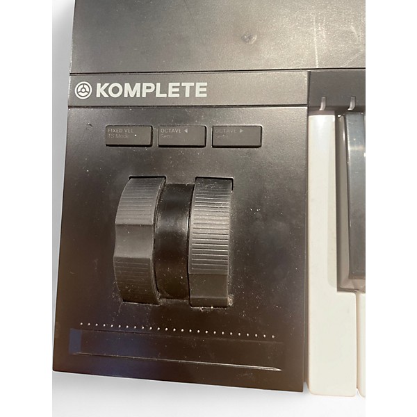 Used Native Instruments Komplete Kontrol S61 MKII MIDI Controller