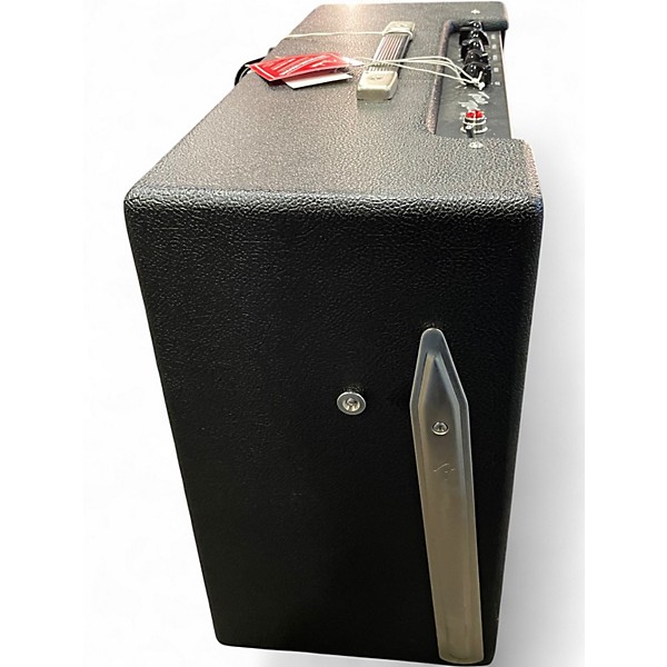 Used Fender fr12 Guitar Power Amp