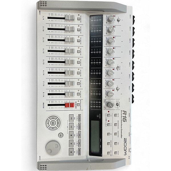 Used Zoom R16 MultiTrack Recorder | Guitar Center Used Zoom R16 MultiTrack Recorder | Guitar Center