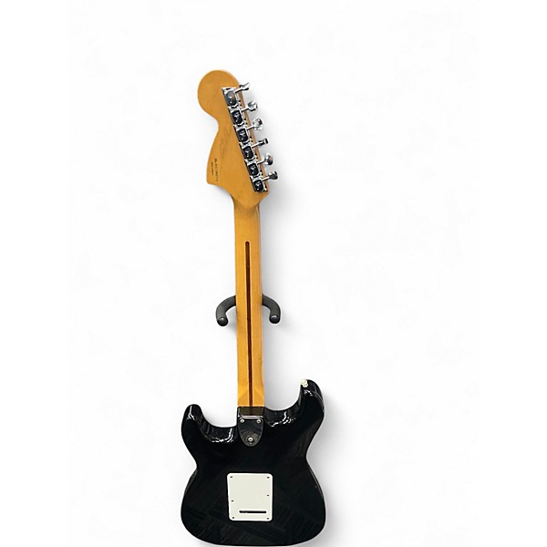 Used Fender Classic Series '70s Stratocaster Black Solid Body Electric Guitar