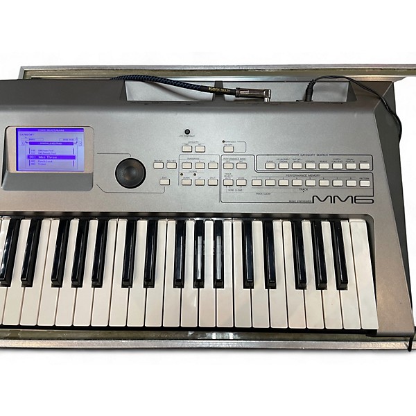Used Yamaha MM6 61 Key Keyboard Workstation